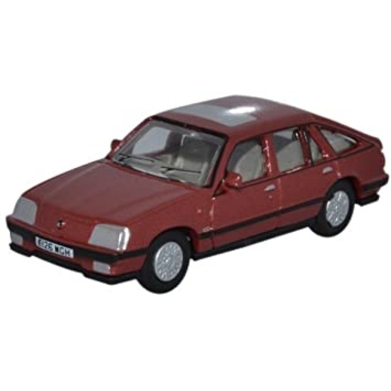 Oxford Diecast 1:76 Vauxhall Cavalier Carnelian Red 76CAV002