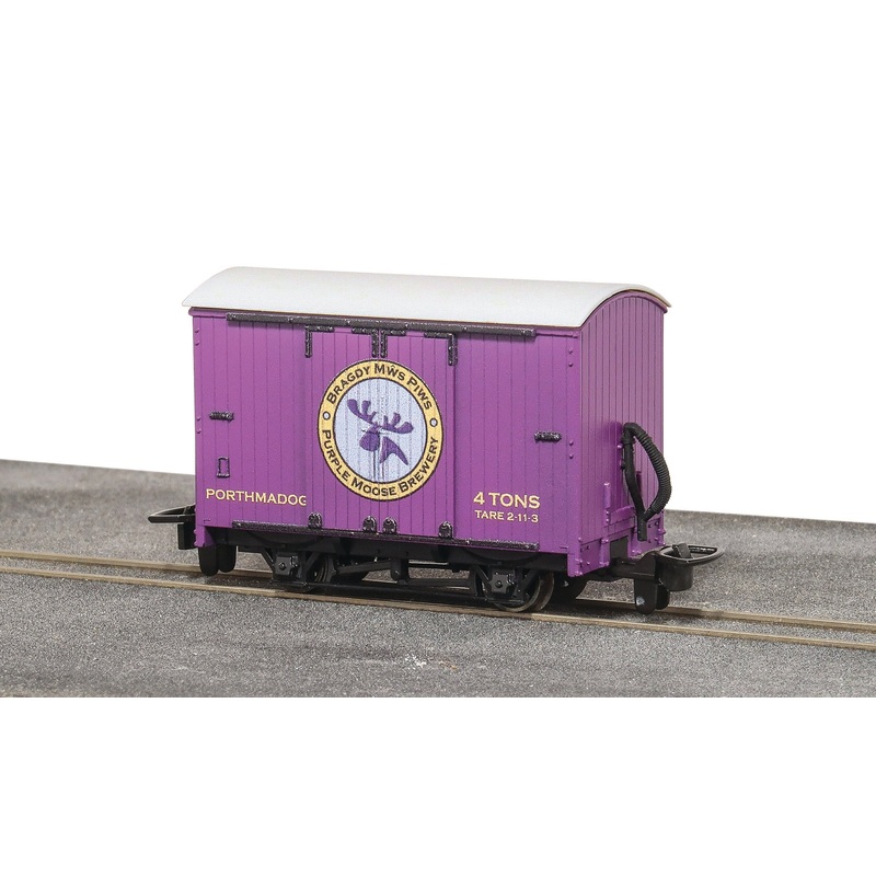 00-9 Purple Moose Brewery L&B Box Van