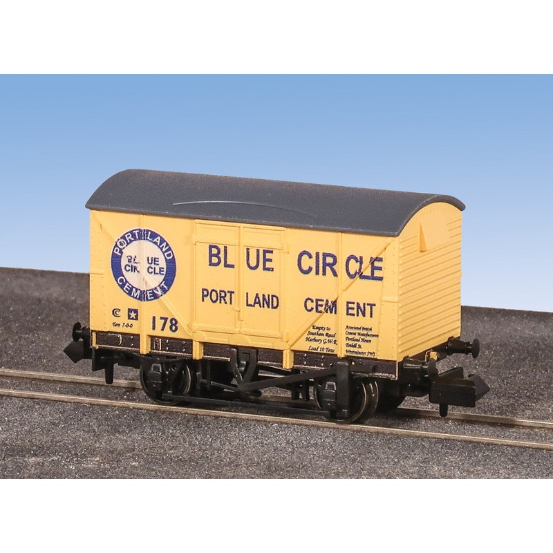 BR Vanfit Wagon –  Blue Circle Cement