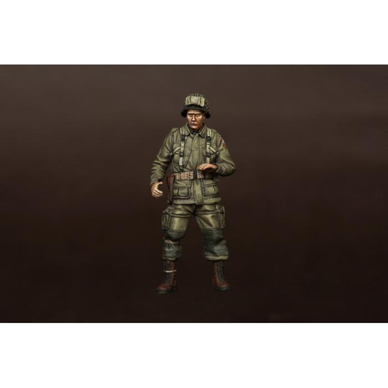 1/35 scale resin figure kit WW2 USU.S. Army Airborne machine gunner 30 caliber