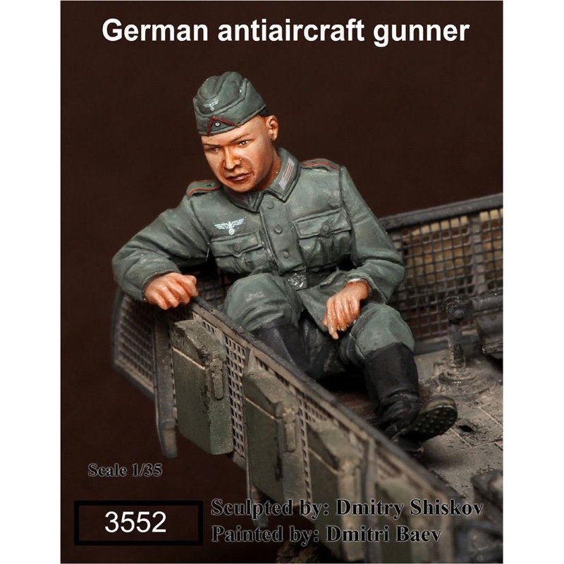 1/35 Scale resin figure WW2 German antiaircraft gunner #3