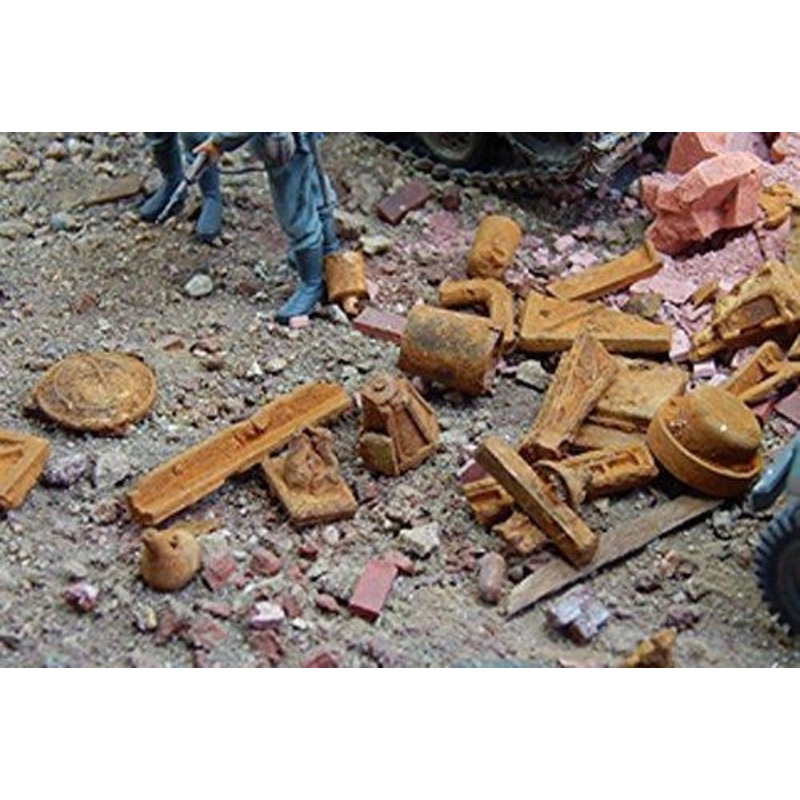 1/35 Scale metal scrap rusty town  70 gram