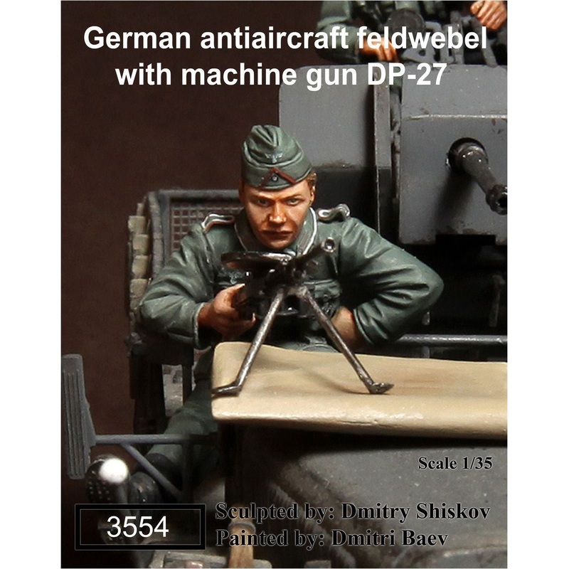 1/35 Scale resin figure WW2 German antiaircraft feldwebel with machine gun DP-27