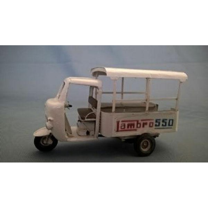 1/35 Scale resin model kit Lambretta 550 (3 wheel vehicle Vietnam)