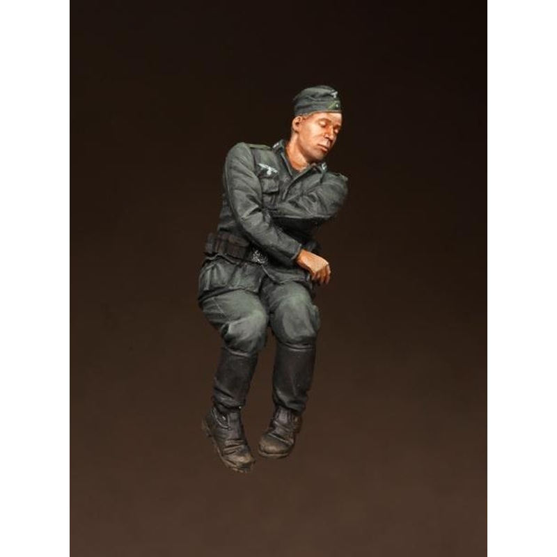 1/35 scale resin model kit Sleeping WW2 German panzergrenadier 3