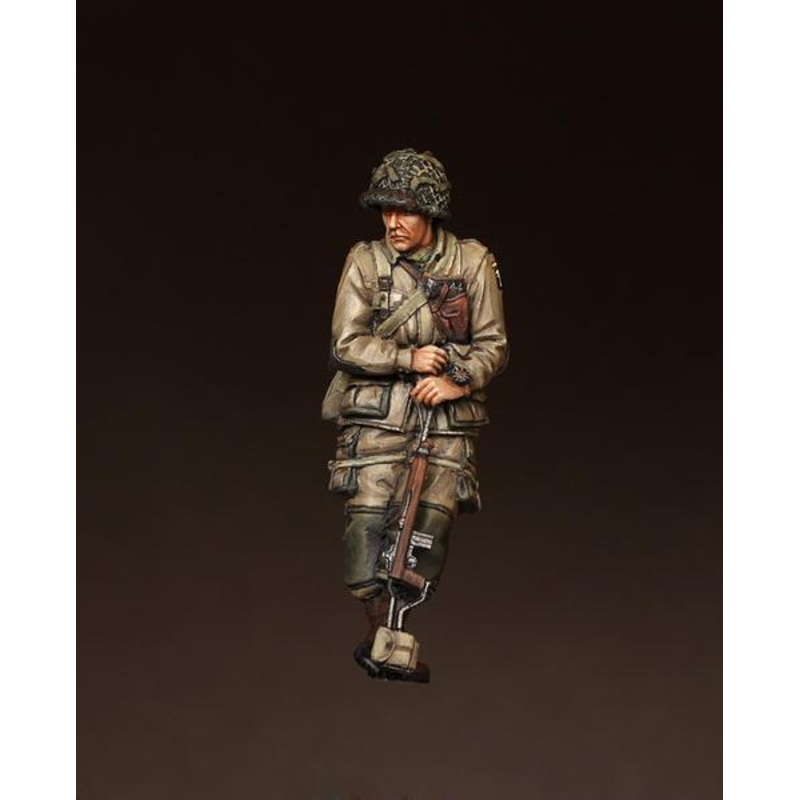 1/35 Scale Resin model kit WW2 1 Lieutenant  101st Airborne Division on Sherman.