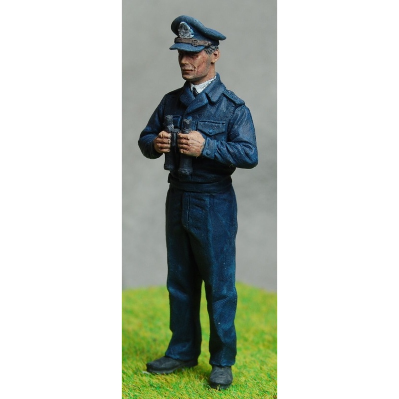 1/35 scale resin model kit WW2 British Navy Petty Officer