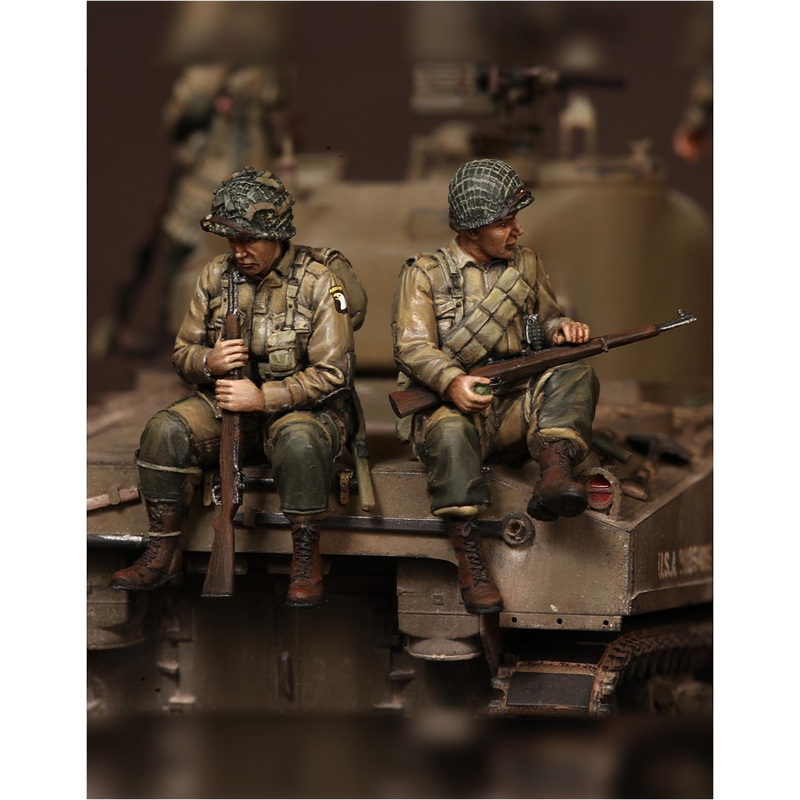 1/35 Scale Resin model kit WW2 U.S. Army Airborne on Sherman. #3