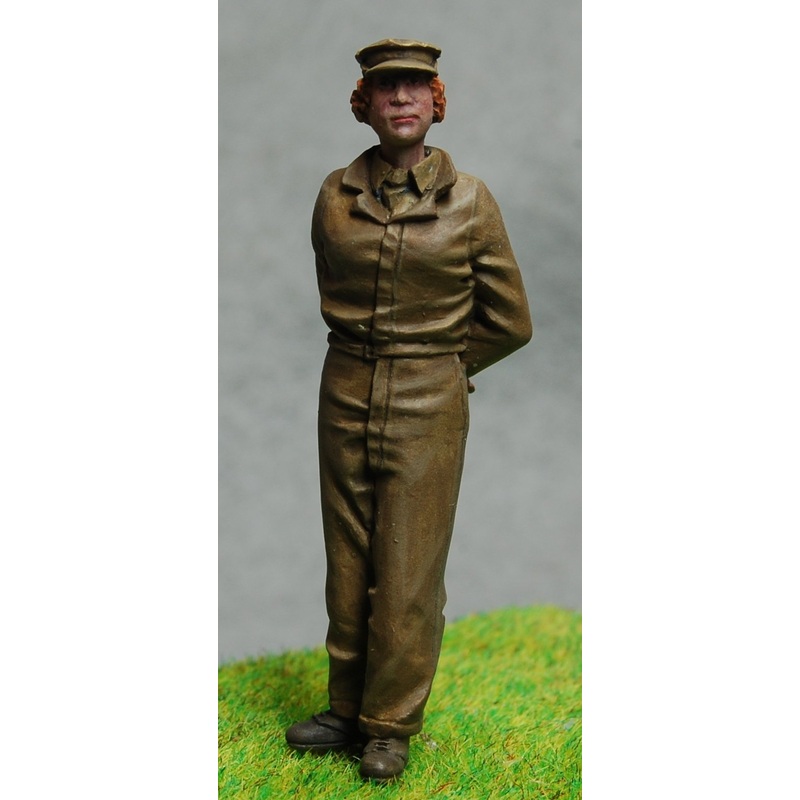 1/35 scale model kit WW2British ATS Driver #1 Overalls