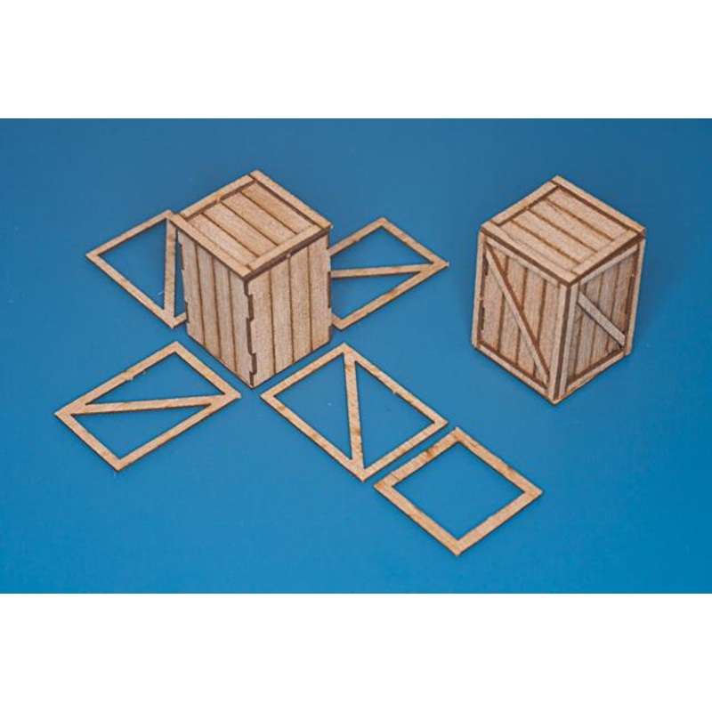 1/35 Scale Natural wood box (oryginal dim.:45cm 45cm 70cm) pcs