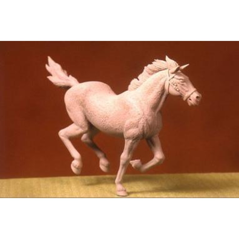 1/35 Scale resin model kitBare horse Charging #1