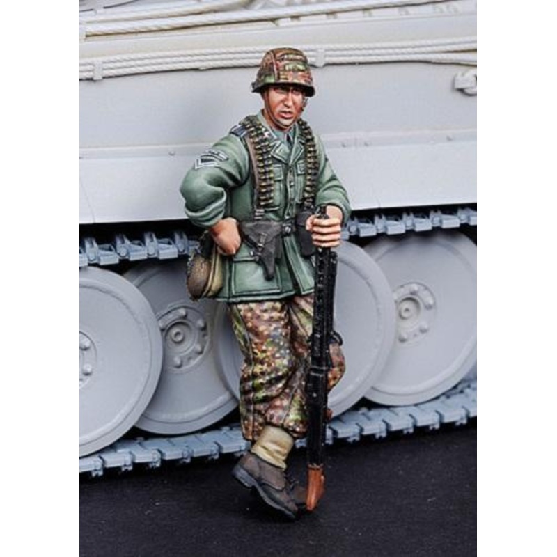 1/35 Scale resin model kitWWII SS Machine gunner