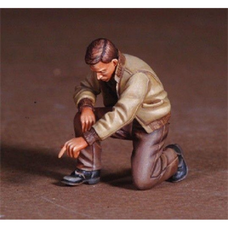 1/35 Scale resin model kitWWII US mechanic