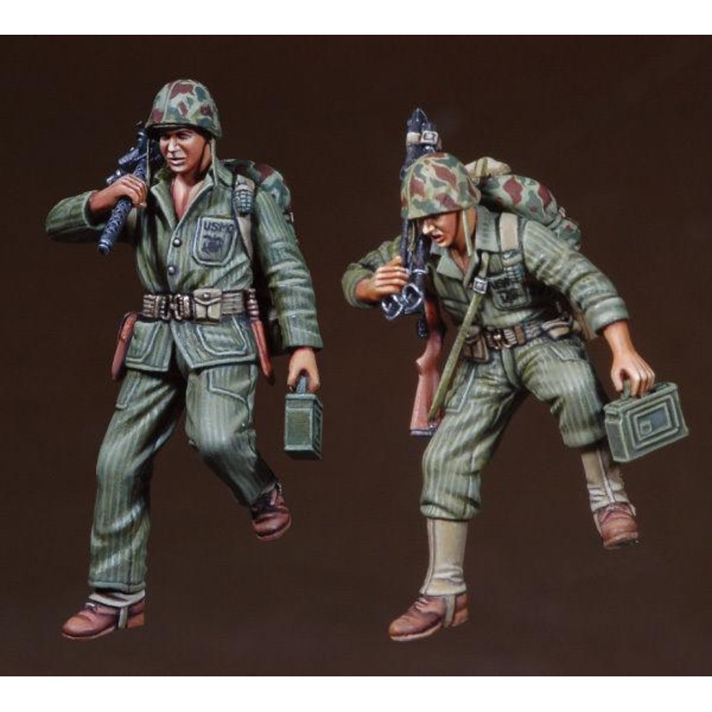1/35 Scale resin model kitWWII USMC Machinegun Team on the slope