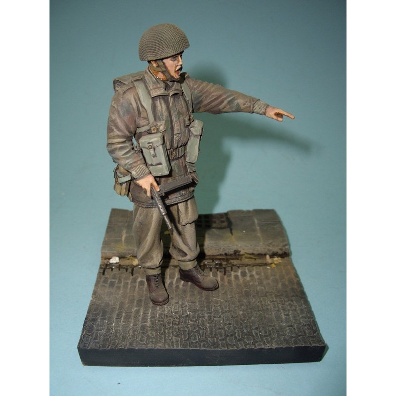 Cobbled Figure Display base 1/16th scale (120mm size figure) base is 120mm x 100mm