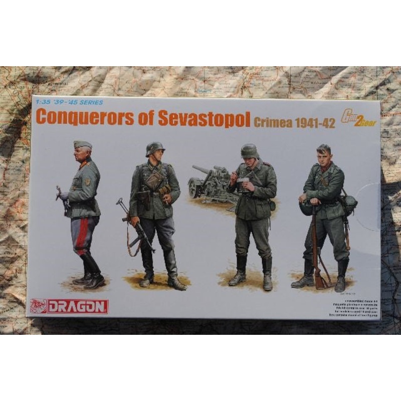 Dragon 1/35 WW2 German CONQUERORS OF SEVASTOPOL CRIMEA 1941-42
