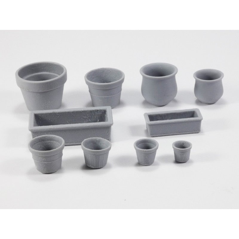 MacOne 1/35 scale resin model kit Flowerpots