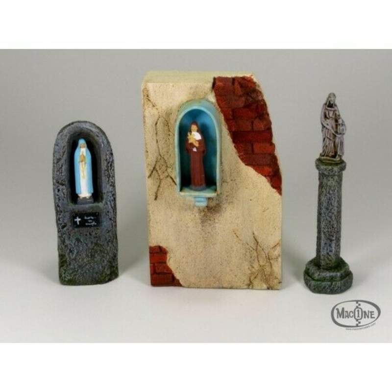 MacOne 1/35 scale resin model kit Madonnas
