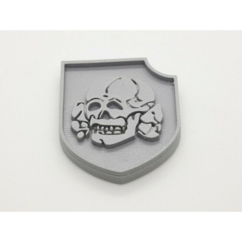 MacOne 1/35 scale resin model kit Plate Totenkopf