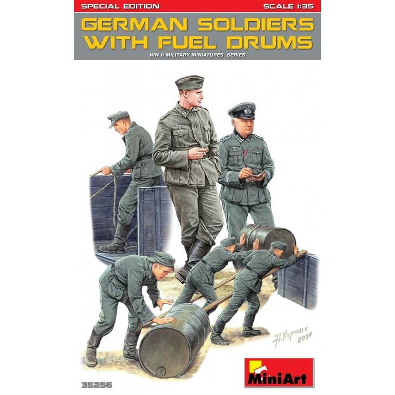 Miniart 1:35 – German Soldiers w/ Fuel Drums Specia Edition