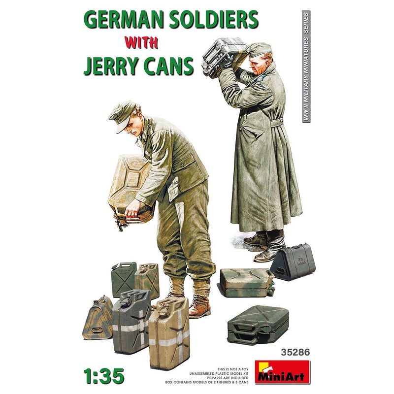 Miniart 1/35 scale WW2 GERMAN SOLDIERS WITH JERRY CANS