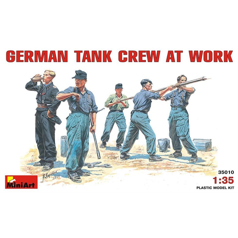Miniart 1:35 German tank crew at work