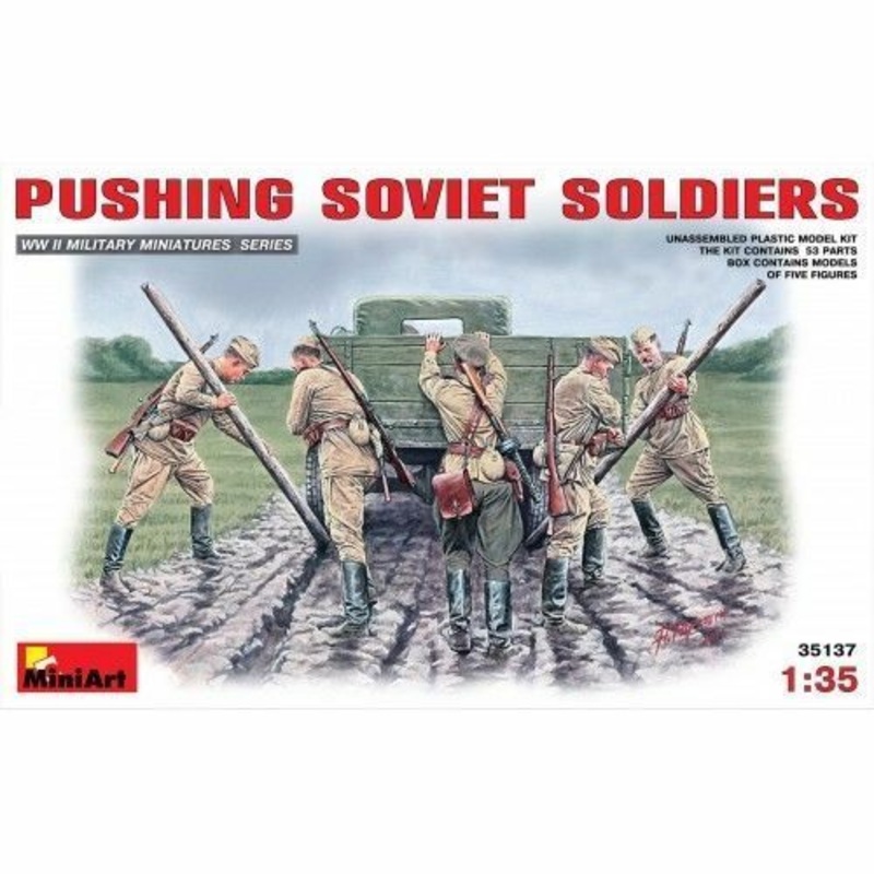 Miniart 1:35 Pushing Soviet Soldiers