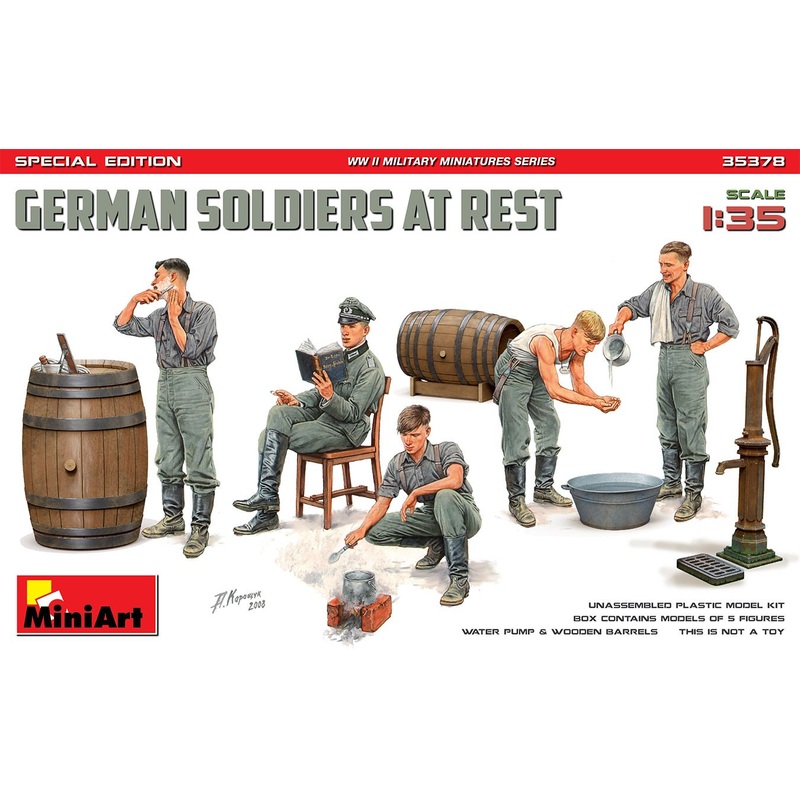 Miniart 1/35 WW2 German Soldiers at Rest (Spec Edition)