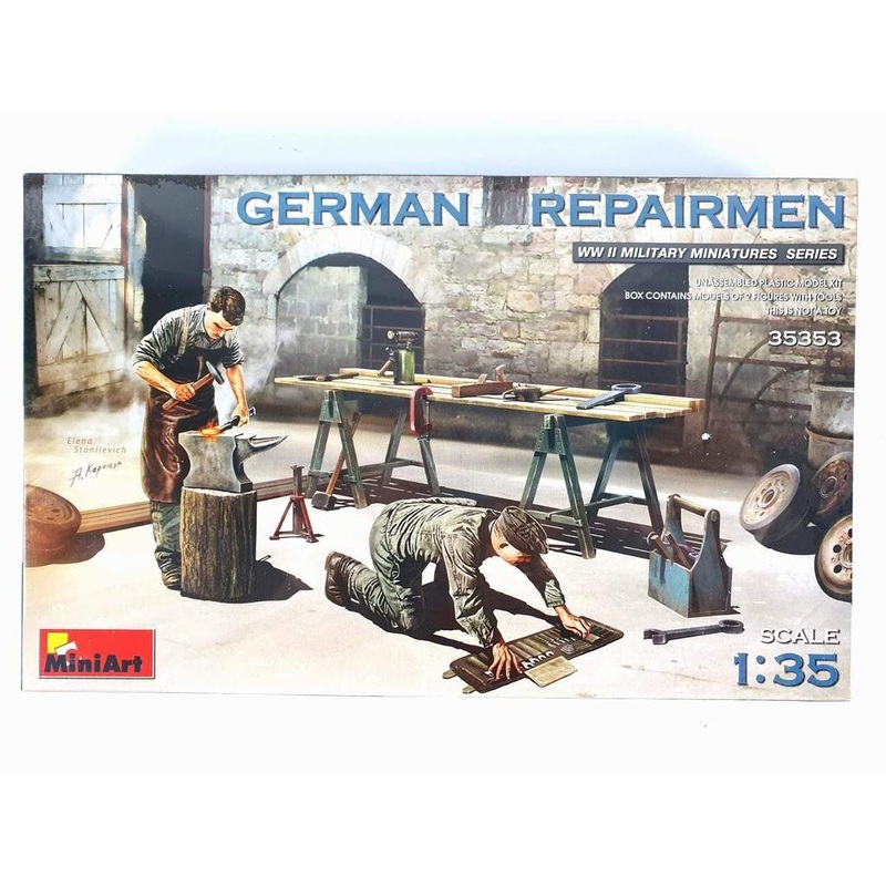 Miniart WW2 German Repairmen 1/35 scale model kit