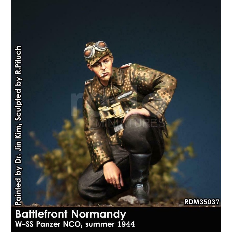 RADO WW2 German W-SS Panzer NCO, summer 1944 #2 model kit 1/35 scale