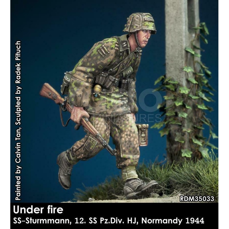 RADO WW2 Under fire SS-MG Schutze, 12. SS-Pz.Div. HJ, Normandy 1944 1/35 Scale