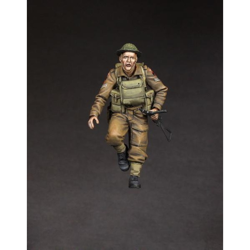 SOGA 1/35 Scale WW2 British corporal for Universal Carrier.