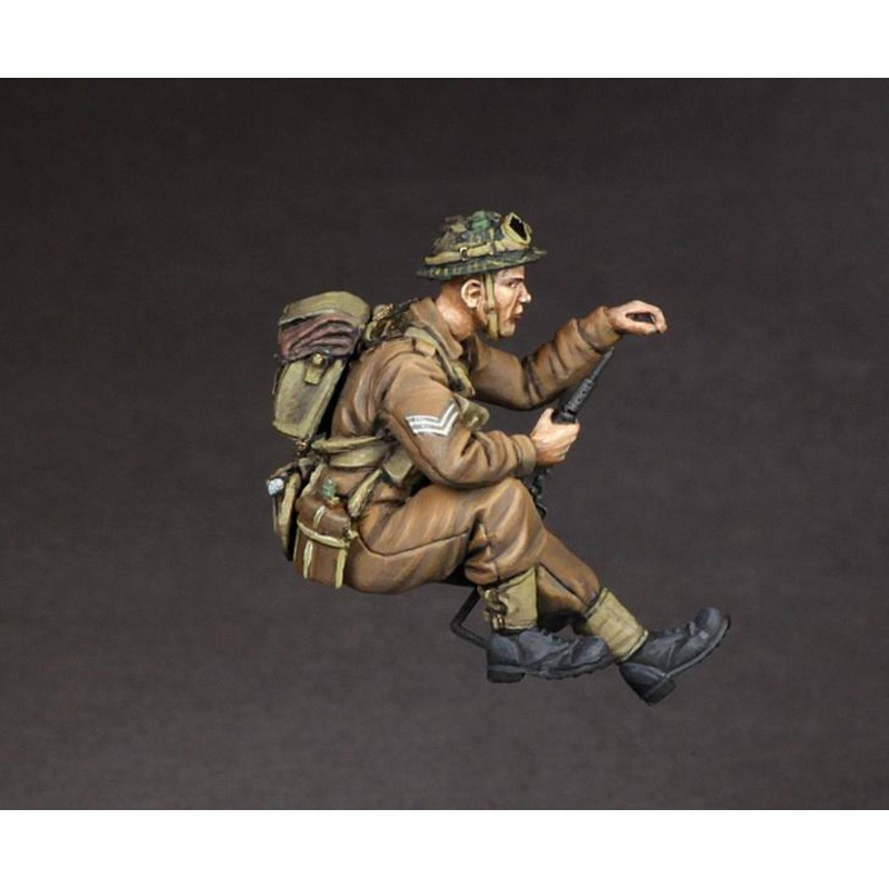 SOGA 1/35 Scale WW2 British corporal for Universal Carrier Seated