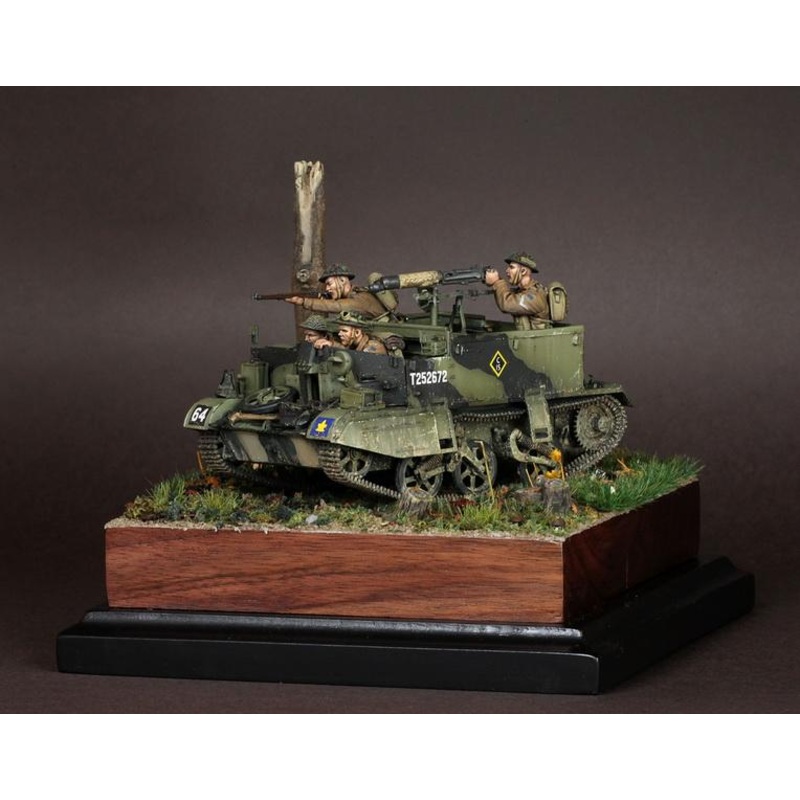 SOGA WW2 1/35 Crew for Universal Carrier (for Riich Models RV35016).