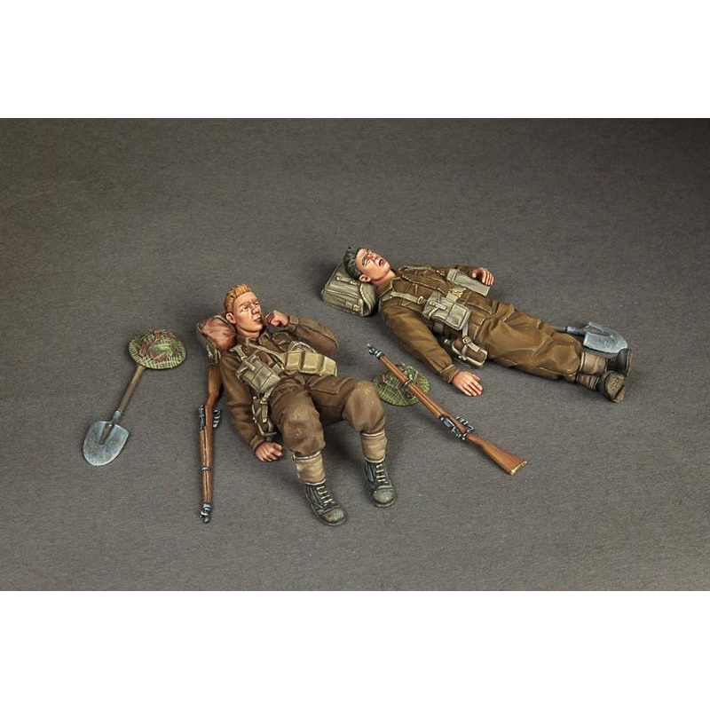SOGA WW2 British infantrymen at rest. #1. model kit 1/35 scale
