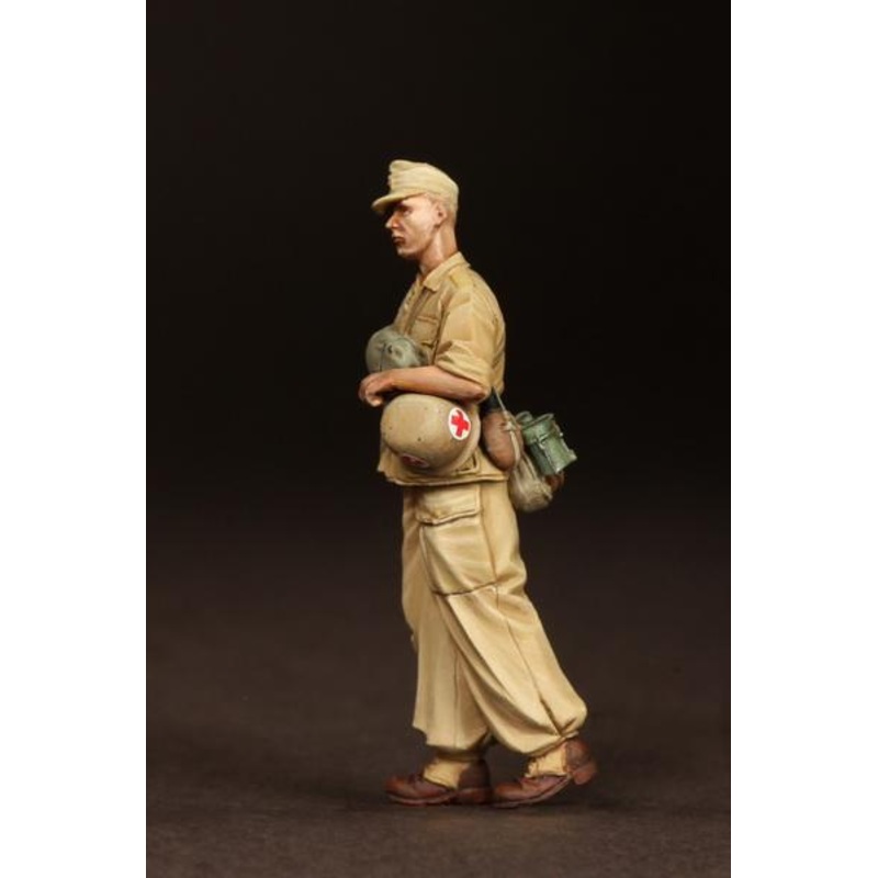 SOGA WW2 Combat Medic Fallschirmjger- Brigade Ramcke. El Alamein, August 1942. model kit 1/35 scale