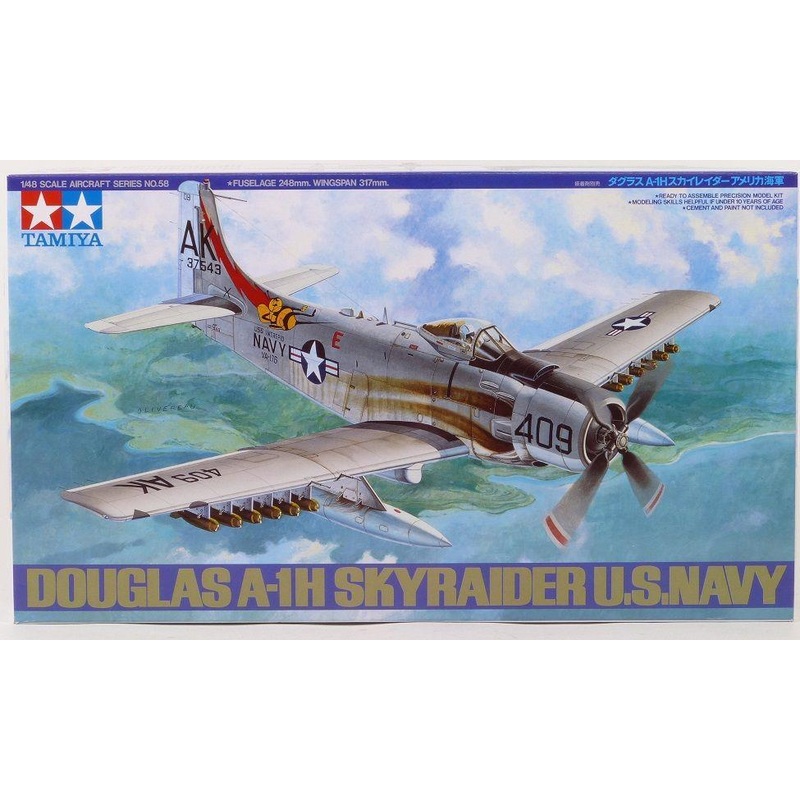 TAMIYA 1/48 AIRCRAFT SKYRAIDER U.S.NAVY