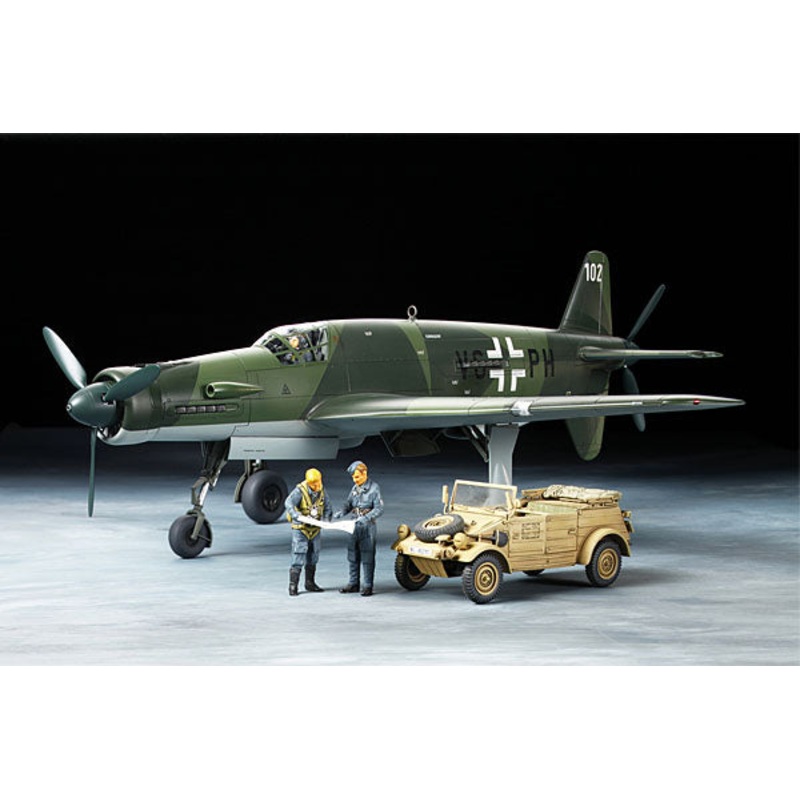 Tamiya 1/48 Do335A & Kubelwagen 82