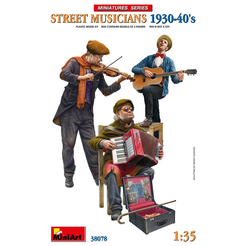 Miniart 1/35 WW2 era STREET MUSICIANS 1930-40’s