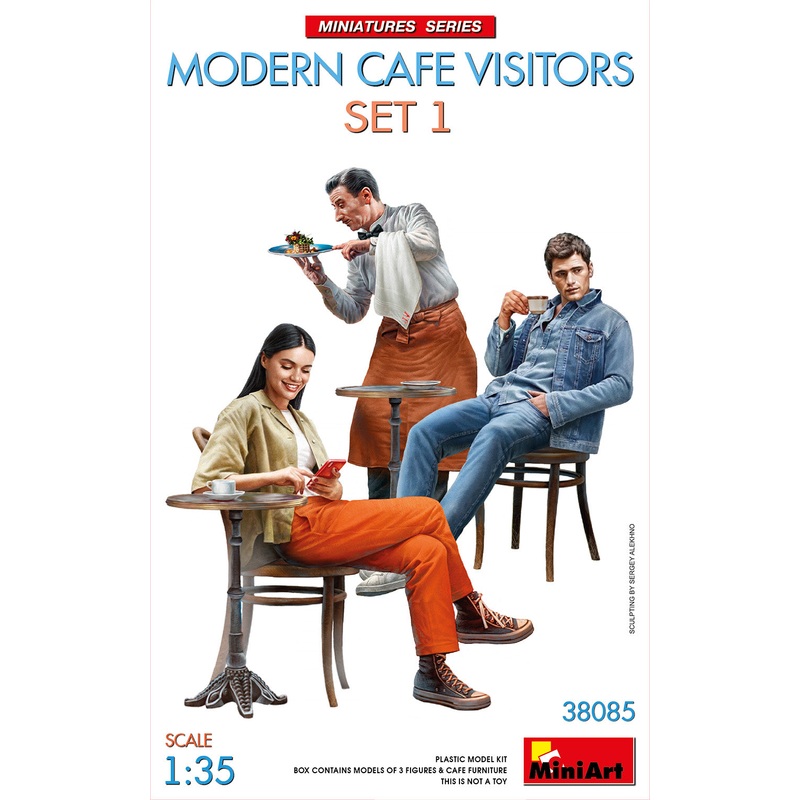 Miniart 1/35 scale MODERN CAFE VISITORS SET 1