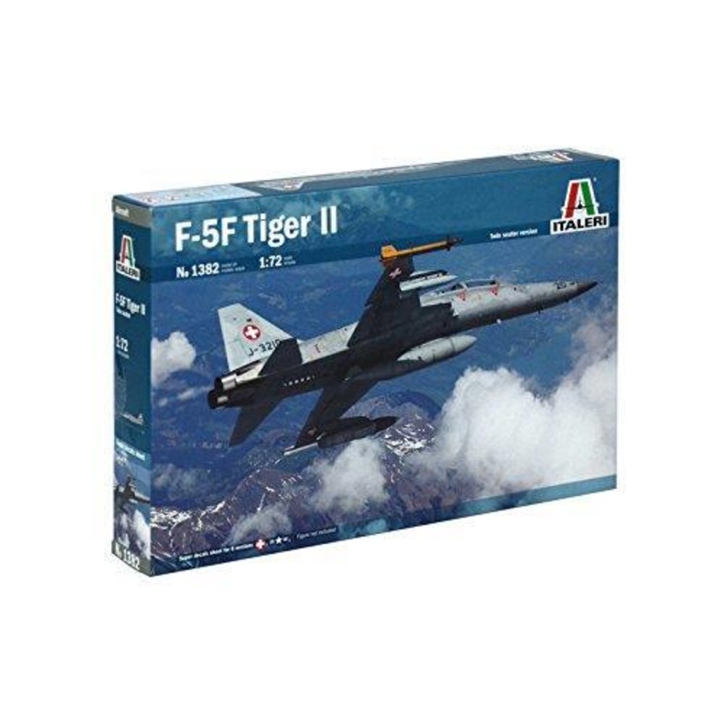 Italeri 1: 721382F-5F Twin Seater, Vehicles