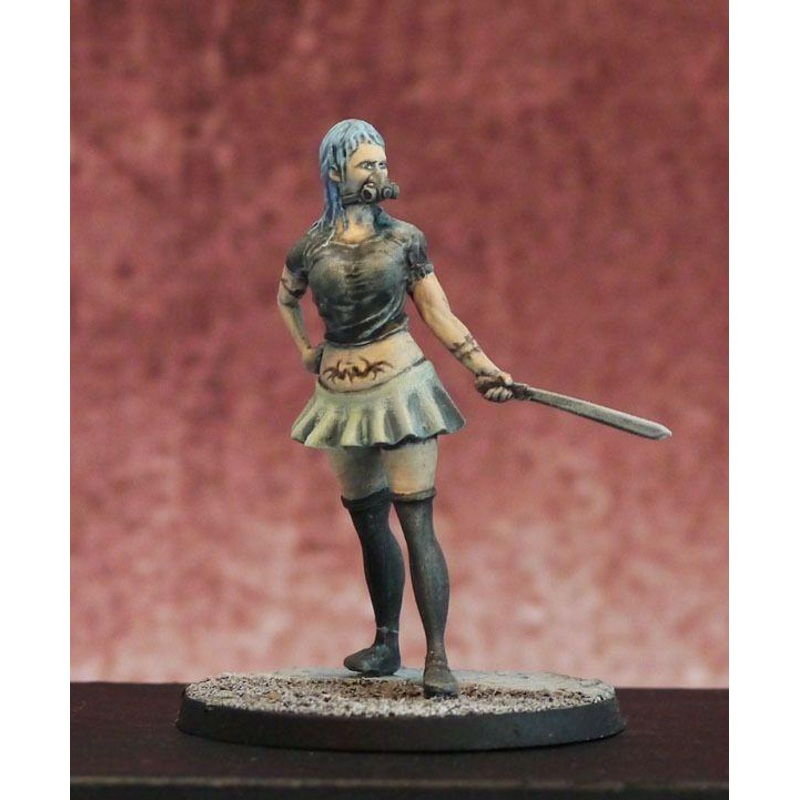 1/35 Scale resin model kit Survivor Vivian