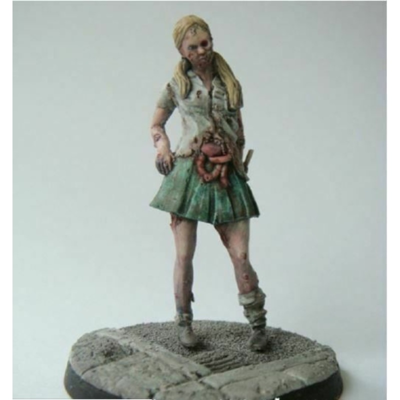 1/35 Scale resin model kit Zombie – Schoolgirl