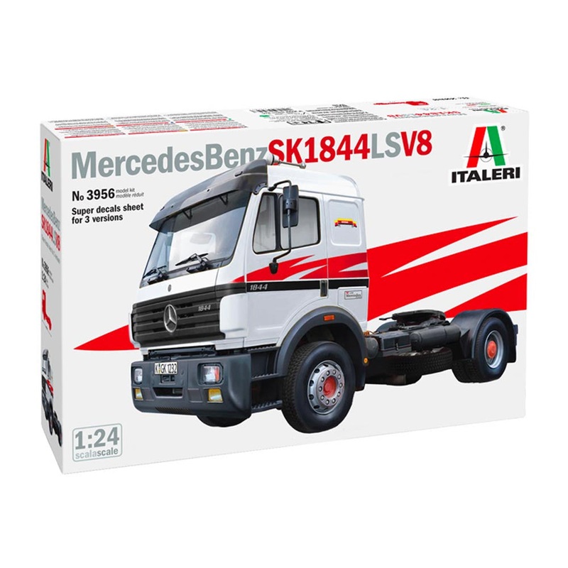 Italeri 1/24 Mercedes-Benz SK 1844LS V8