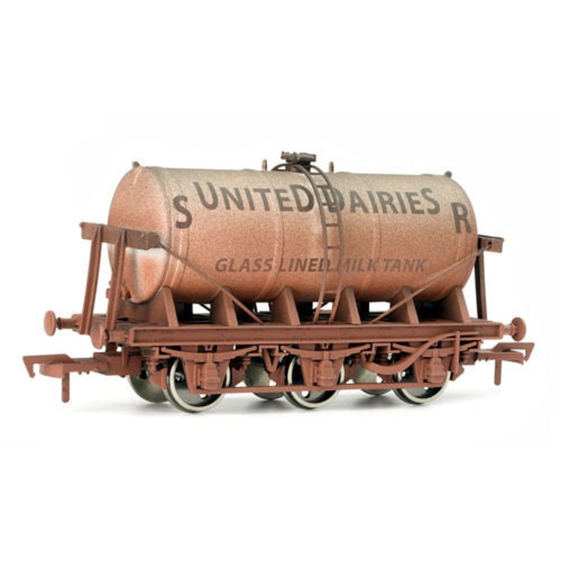 Dapol 4F-031-028 6 WHEEL MILK TANK SR UNITED DAIRIES WEATHERED