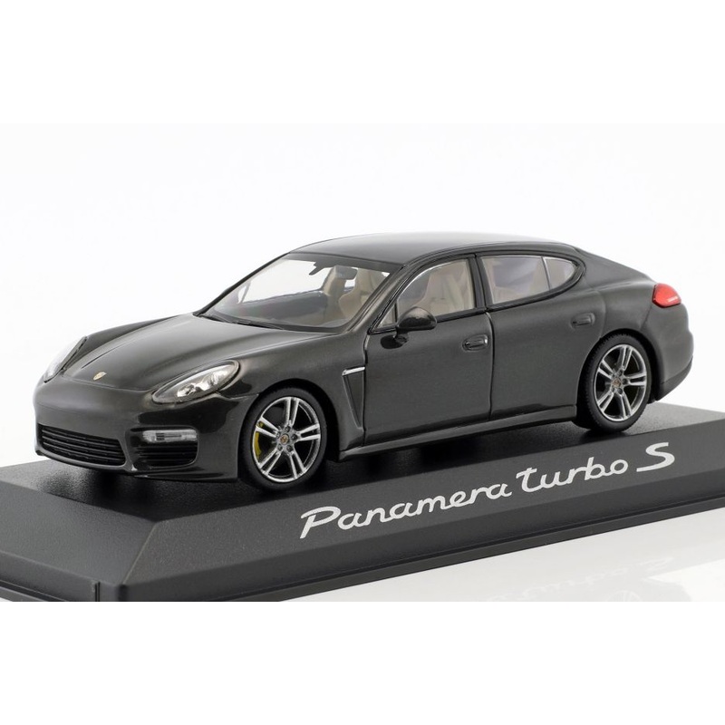 Minichamps 1:43 Porsche Panamera 4S Gen II. 2014 Carboxylic Grey