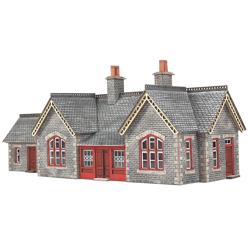 PN933 N Gauge Settle & Carlisle Railway Station