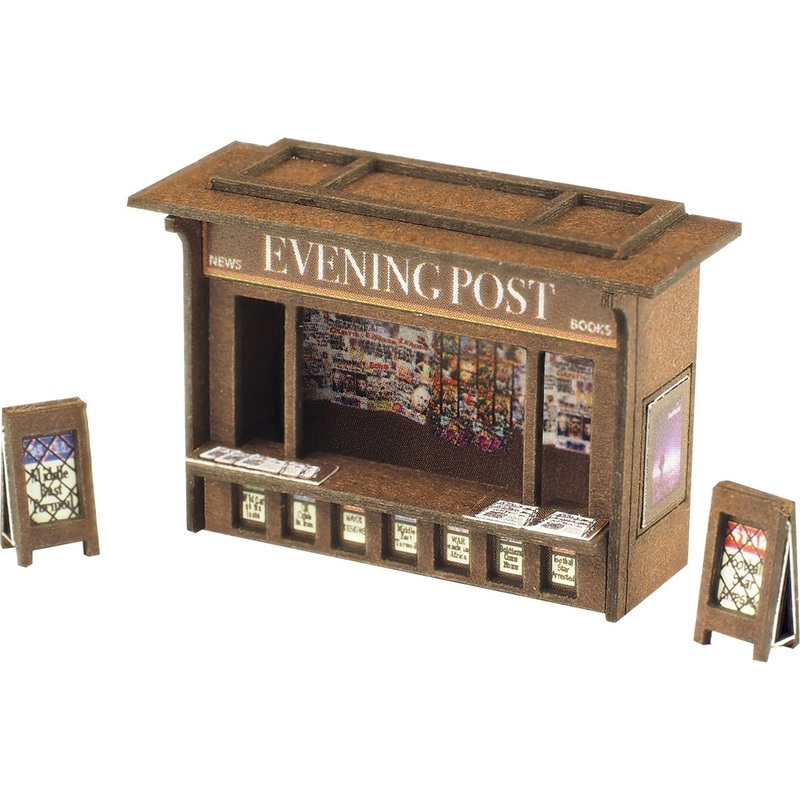 PN817 N Gauge Platform Kiosk