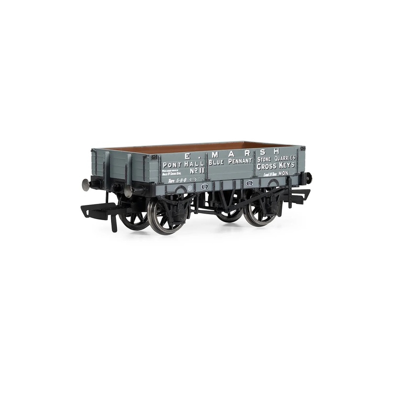 Hornby R60189 3 Plank Wagon, E. Marsh – Era 3