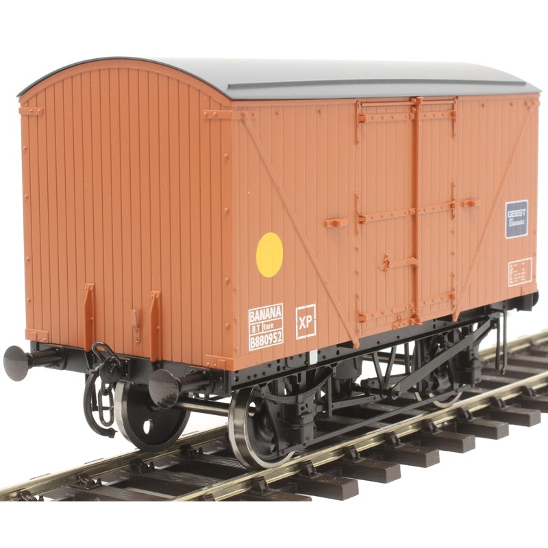 Dapol 7F-016-002 10-ton banana van in BR bauxite with Geest Bananas branding – B880952